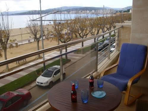 Edifici Llevant I Ponent Palamos Exterior photo